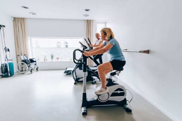 Comment rester actif cet hiver : 7 équipements de fitness à avoir chez soi