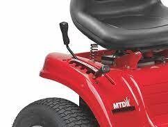 Tondeuse autoportée éjection latérale MTD SMART RF 125 – Image 3