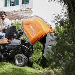 Tondeuse autoportée à coupe frontale HUSQVARNA RC318T – Image 6